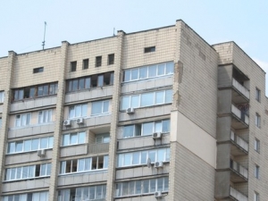 Суд не признает собственность на квартиру, приобретенную по договору продажи имущественных прав