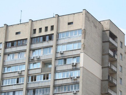 Не проживающие по месту регистрации в общежитии более полугода теряют право пользования жильем, — Верховный Суд Украины